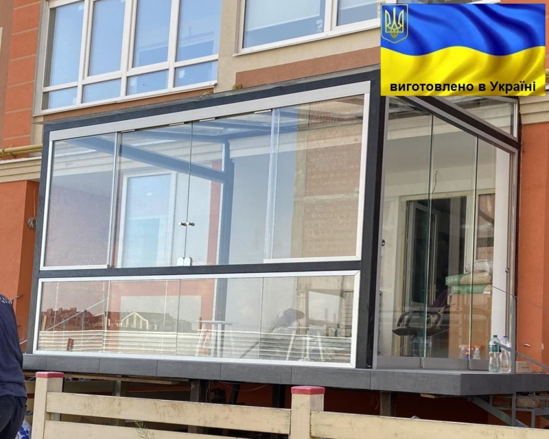 Скляний навіс, козирок, дах зі скла на каркасі Casco