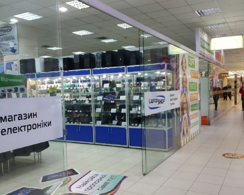 Скляні перегородки Titawin (Для ТРЦ) розсувні, розстібні.