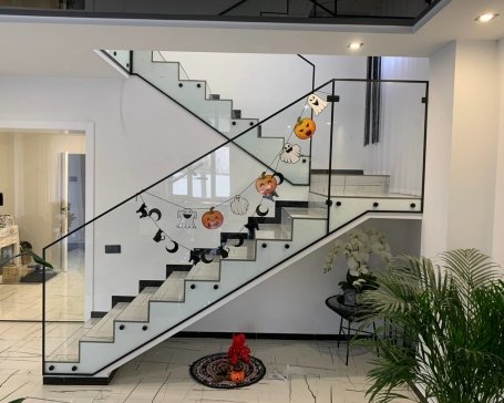 Огородження LOFT зі скла, перила для сходів Merak лофт